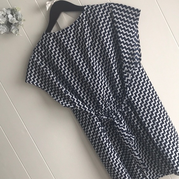 Maternity Tunic - Picture 3 of 4